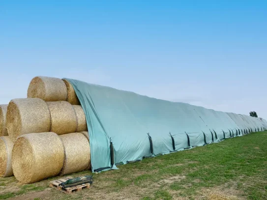 WŁÓKNINA POLIPROPYLENOWA 12 m x 19 m  BALOTEX